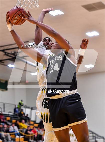 Thumbnail 3 in Bishop Montgomery @ Damien (CIF SS Open DIV Playoff) photogallery.
