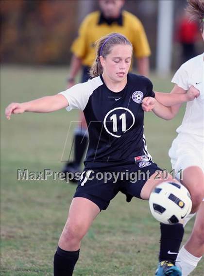 Thumbnail 1 in Sevier County vs Science Hill (Region 1-AAA Championship) photogallery.