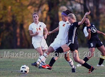 Thumbnail 2 in Sevier County vs Science Hill (Region 1-AAA Championship) photogallery.