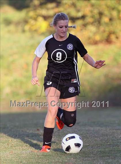 Thumbnail 1 in Sevier County vs Science Hill (Region 1-AAA Championship) photogallery.