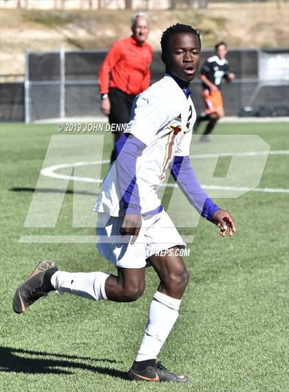 Thumbnail 2 in Taos vs. Valley (NMAA 4A First Round Playoff) photogallery.