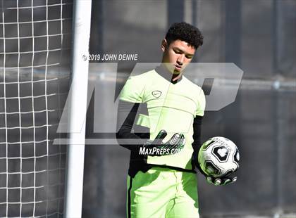 Thumbnail 1 in Taos vs. Valley (NMAA 4A First Round Playoff) photogallery.