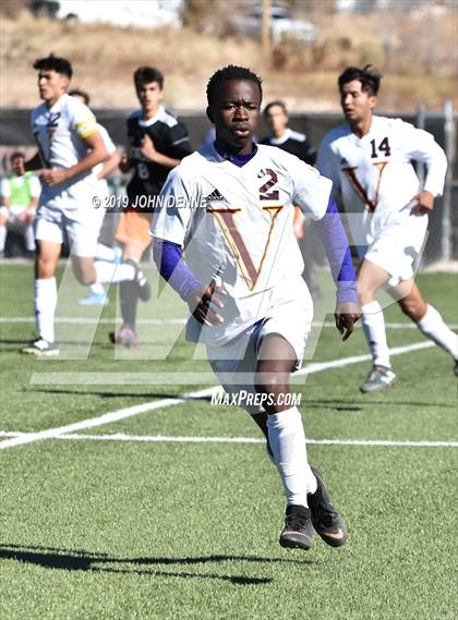 Thumbnail 3 in Taos vs. Valley (NMAA 4A First Round Playoff) photogallery.