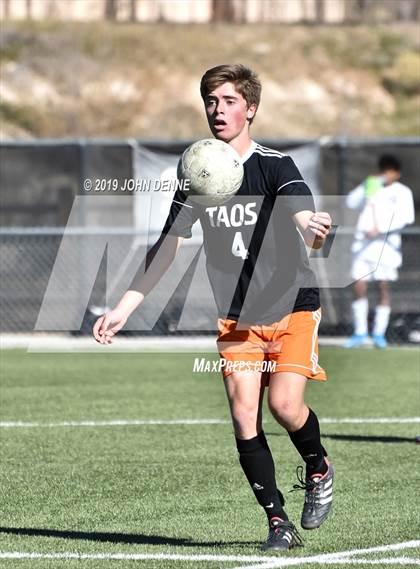 Thumbnail 3 in Taos vs. Valley (NMAA 4A First Round Playoff) photogallery.