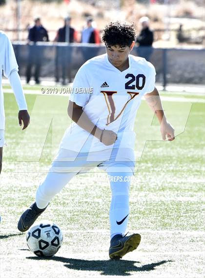 Thumbnail 2 in Taos vs. Valley (NMAA 4A First Round Playoff) photogallery.
