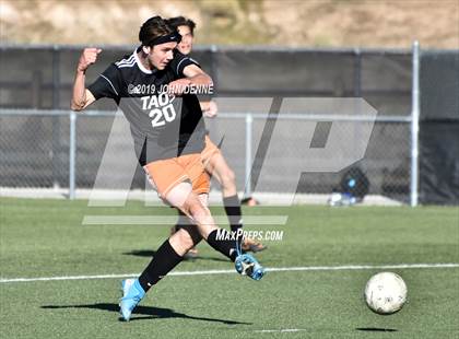 Thumbnail 1 in Taos vs. Valley (NMAA 4A First Round Playoff) photogallery.