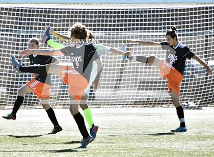 Thumbnail 1 in Taos vs. Valley (NMAA 4A First Round Playoff) photogallery.