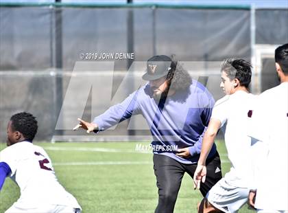 Thumbnail 3 in Taos vs. Valley (NMAA 4A First Round Playoff) photogallery.