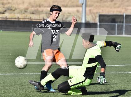Thumbnail 3 in Taos vs. Valley (NMAA 4A First Round Playoff) photogallery.