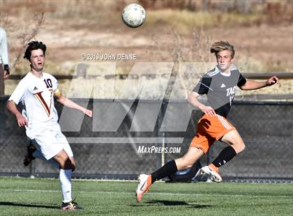 Thumbnail 2 in Taos vs. Valley (NMAA 4A First Round Playoff) photogallery.
