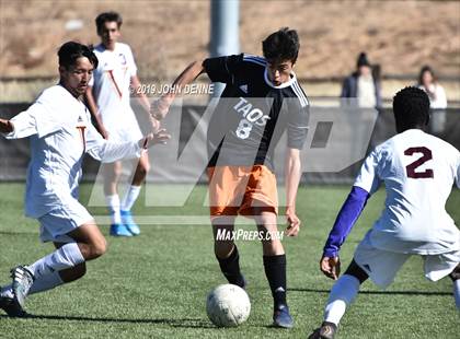 Thumbnail 3 in Taos vs. Valley (NMAA 4A First Round Playoff) photogallery.