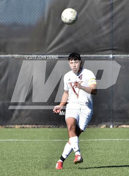 Thumbnail 1 in Taos vs. Valley (NMAA 4A First Round Playoff) photogallery.