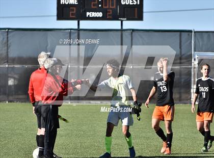 Thumbnail 2 in Taos vs. Valley (NMAA 4A First Round Playoff) photogallery.