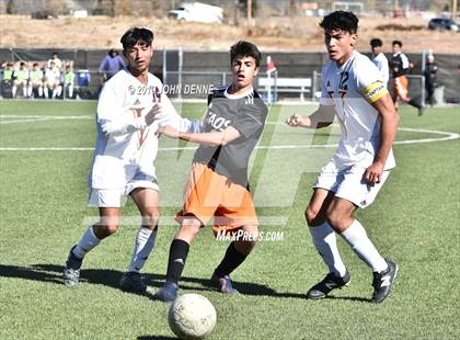Thumbnail 3 in Taos vs. Valley (NMAA 4A First Round Playoff) photogallery.