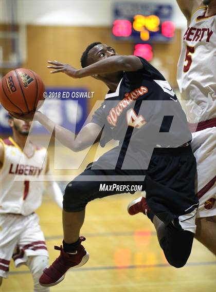 Thumbnail 3 in Liberty vs. McClymonds (Damian Lillard Classic) photogallery.