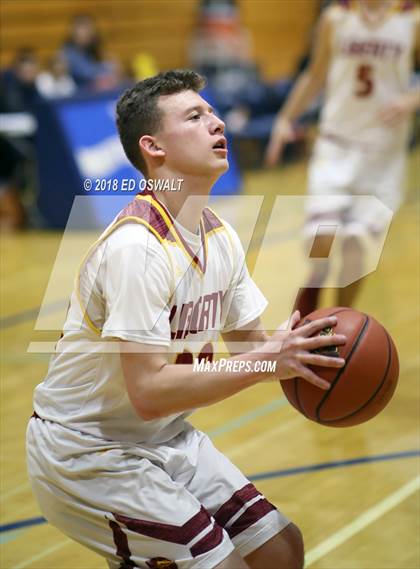 Thumbnail 3 in Liberty vs. McClymonds (Damian Lillard Classic) photogallery.