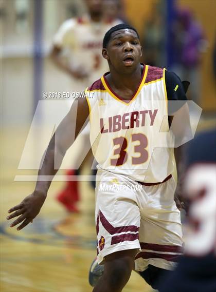 Thumbnail 2 in Liberty vs. McClymonds (Damian Lillard Classic) photogallery.
