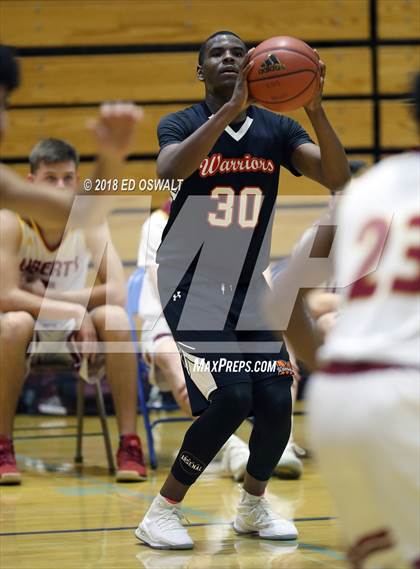 Thumbnail 3 in Liberty vs. McClymonds (Damian Lillard Classic) photogallery.