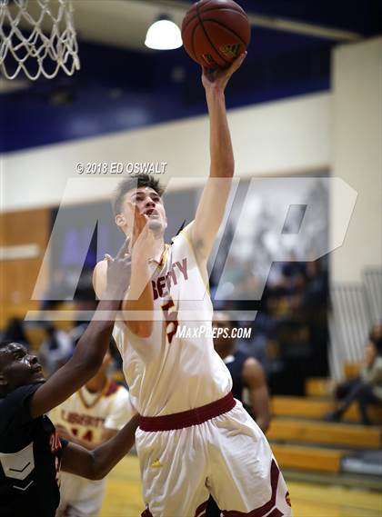 Thumbnail 3 in Liberty vs. McClymonds (Damian Lillard Classic) photogallery.