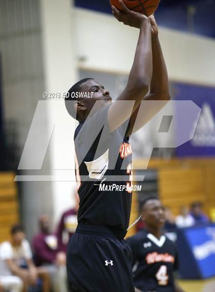 Thumbnail 1 in Liberty vs. McClymonds (Damian Lillard Classic) photogallery.