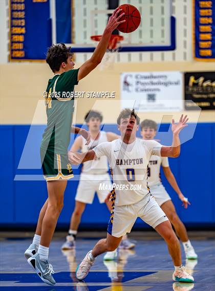 Thumbnail 1 in Deer Lakes @ Hampton photogallery.