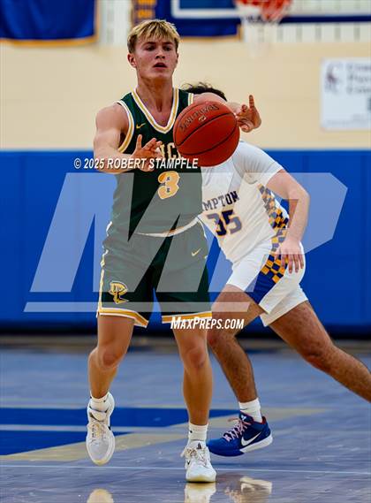 Thumbnail 2 in Deer Lakes @ Hampton photogallery.