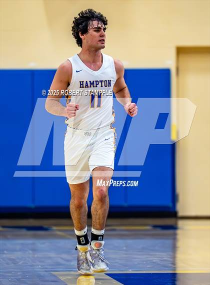 Thumbnail 3 in Deer Lakes @ Hampton photogallery.