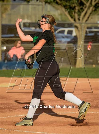 Thumbnail 1 in Thousand Oaks vs Camarillo photogallery.