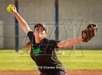 Thumbnail 1 in Thousand Oaks vs Camarillo photogallery.