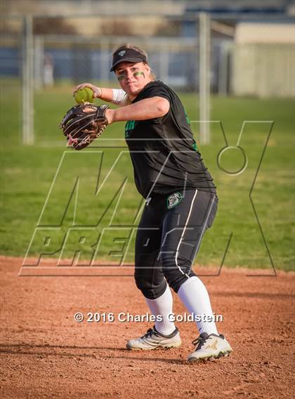 Thumbnail 1 in Thousand Oaks vs Camarillo photogallery.