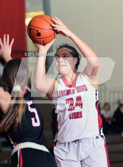 Thumbnail 3 in Omaha Westside @ Lincoln High photogallery.
