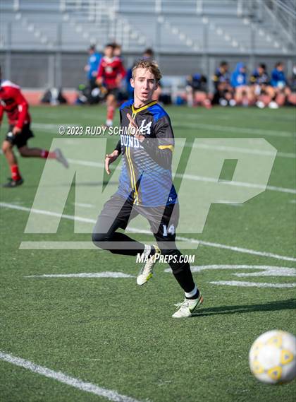 Thumbnail 3 in Hoover vs. Auburndale ( SoCal HS Classic) photogallery.