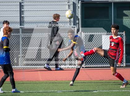 Thumbnail 3 in Hoover vs. Auburndale ( SoCal HS Classic) photogallery.