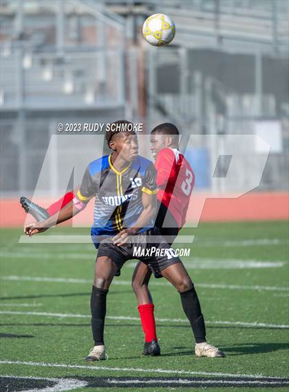 Thumbnail 2 in Hoover vs. Auburndale ( SoCal HS Classic) photogallery.