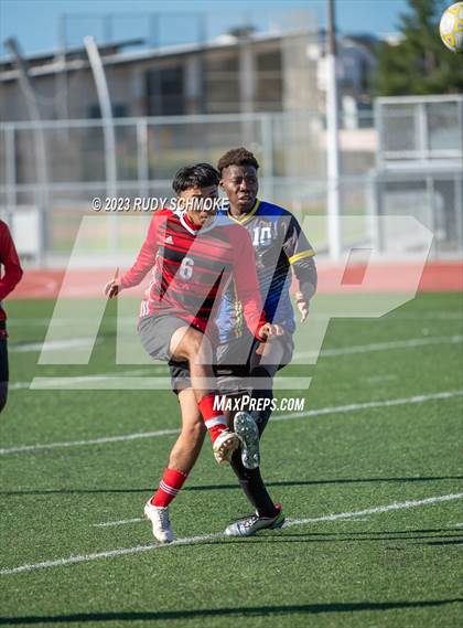 Thumbnail 2 in Hoover vs. Auburndale ( SoCal HS Classic) photogallery.