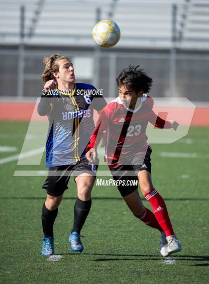 Thumbnail 2 in Hoover vs. Auburndale ( SoCal HS Classic) photogallery.