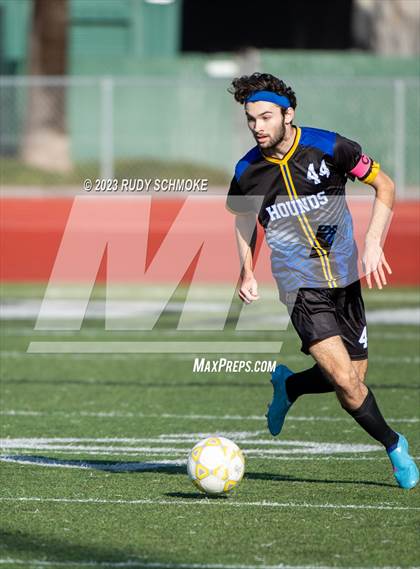 Thumbnail 1 in Hoover vs. Auburndale ( SoCal HS Classic) photogallery.