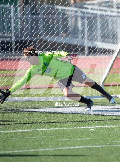 Thumbnail 3 in Hoover vs. Auburndale ( SoCal HS Classic) photogallery.