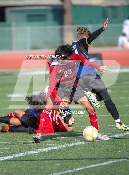 Thumbnail 2 in Hoover vs. Auburndale ( SoCal HS Classic) photogallery.
