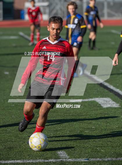 Thumbnail 2 in Hoover vs. Auburndale ( SoCal HS Classic) photogallery.