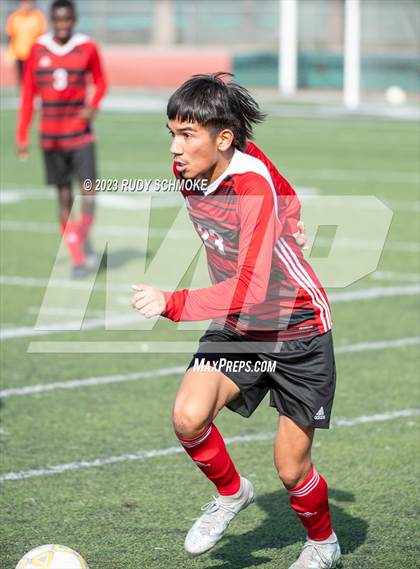 Thumbnail 2 in Hoover vs. Auburndale ( SoCal HS Classic) photogallery.