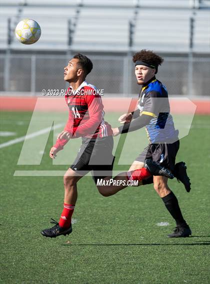 Thumbnail 3 in Hoover vs. Auburndale ( SoCal HS Classic) photogallery.