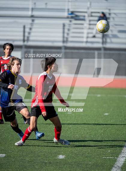 Thumbnail 1 in Hoover vs. Auburndale ( SoCal HS Classic) photogallery.