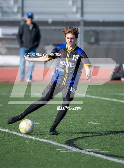 Thumbnail 1 in Hoover vs. Auburndale ( SoCal HS Classic) photogallery.