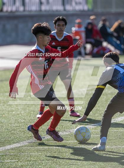 Thumbnail 3 in Hoover vs. Auburndale ( SoCal HS Classic) photogallery.