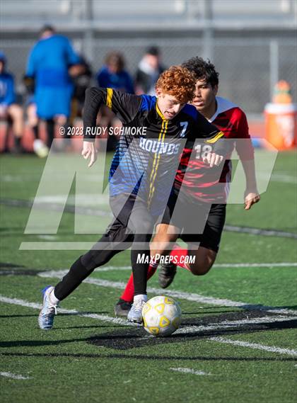 Thumbnail 2 in Hoover vs. Auburndale ( SoCal HS Classic) photogallery.