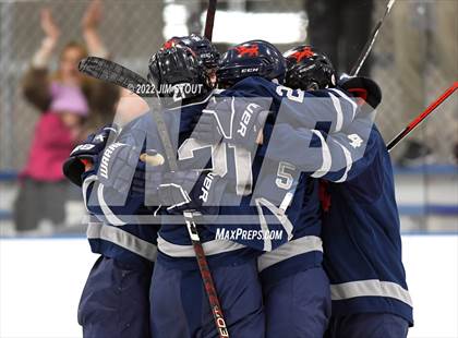 Thumbnail 2 in Hoosac @ Kent photogallery.