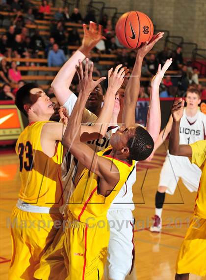 Thumbnail 3 in JSerra Catholic vs. Fairfax (Nike Extravaganza) photogallery.