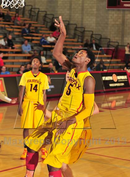 Thumbnail 1 in JSerra Catholic vs. Fairfax (Nike Extravaganza) photogallery.