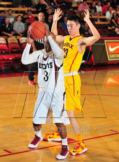 Thumbnail 1 in JSerra Catholic vs. Fairfax (Nike Extravaganza) photogallery.